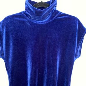 Royal blue velvet turtleneck tshirt